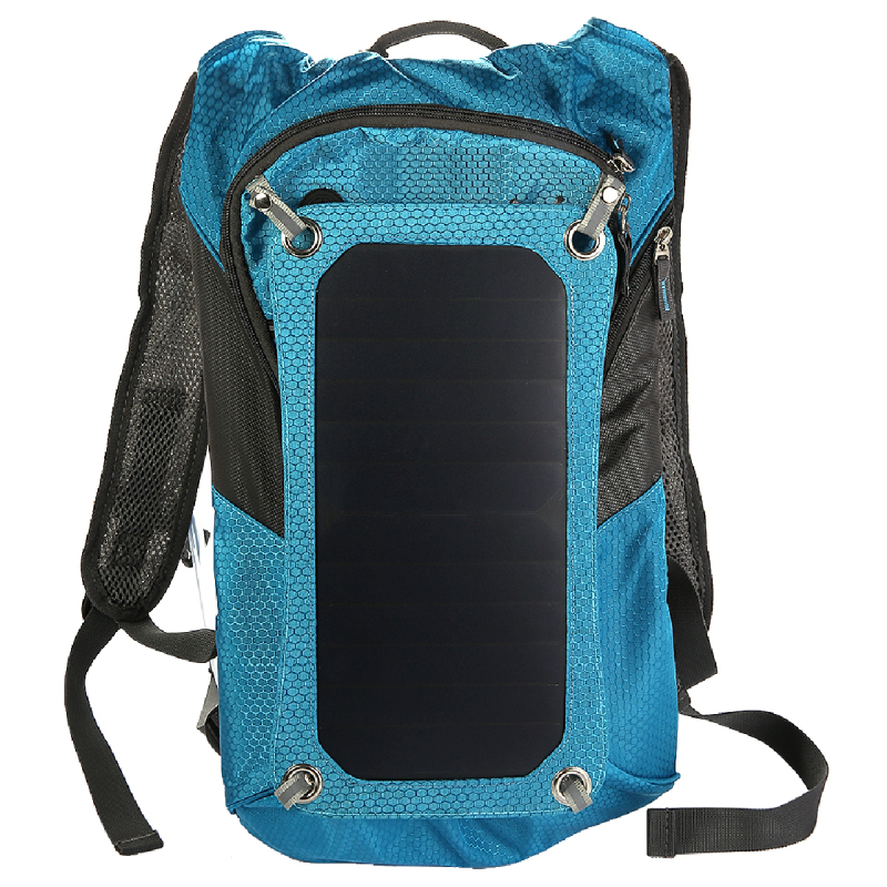 Turistický batoh s 8l nádrží na vodu a solárním panelem 7W