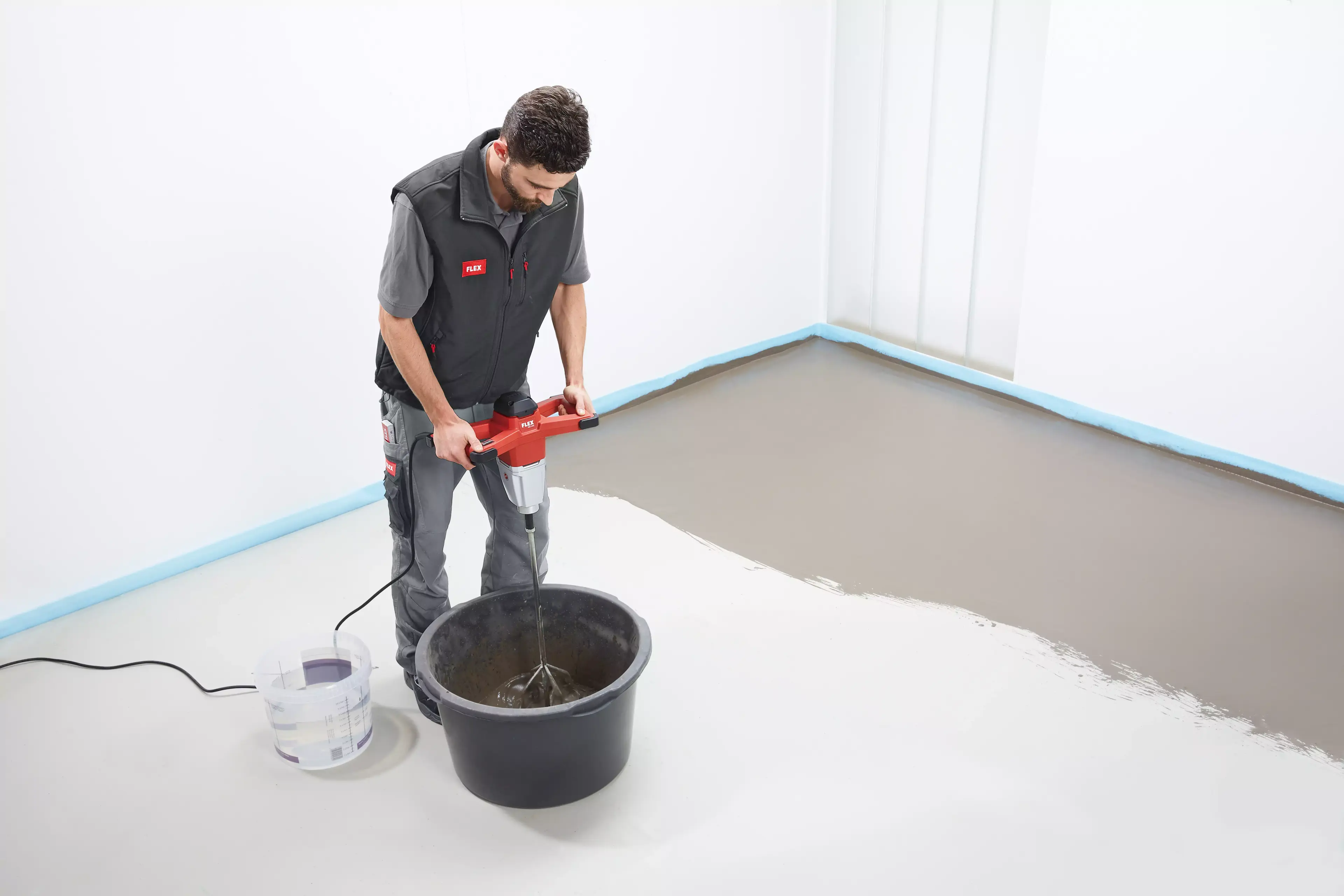 FLEX MXE 1202 + WR2 140, 1200 Wattů 2-rychlostní míchadlo + 2x spirálové míchací metly 140 mm