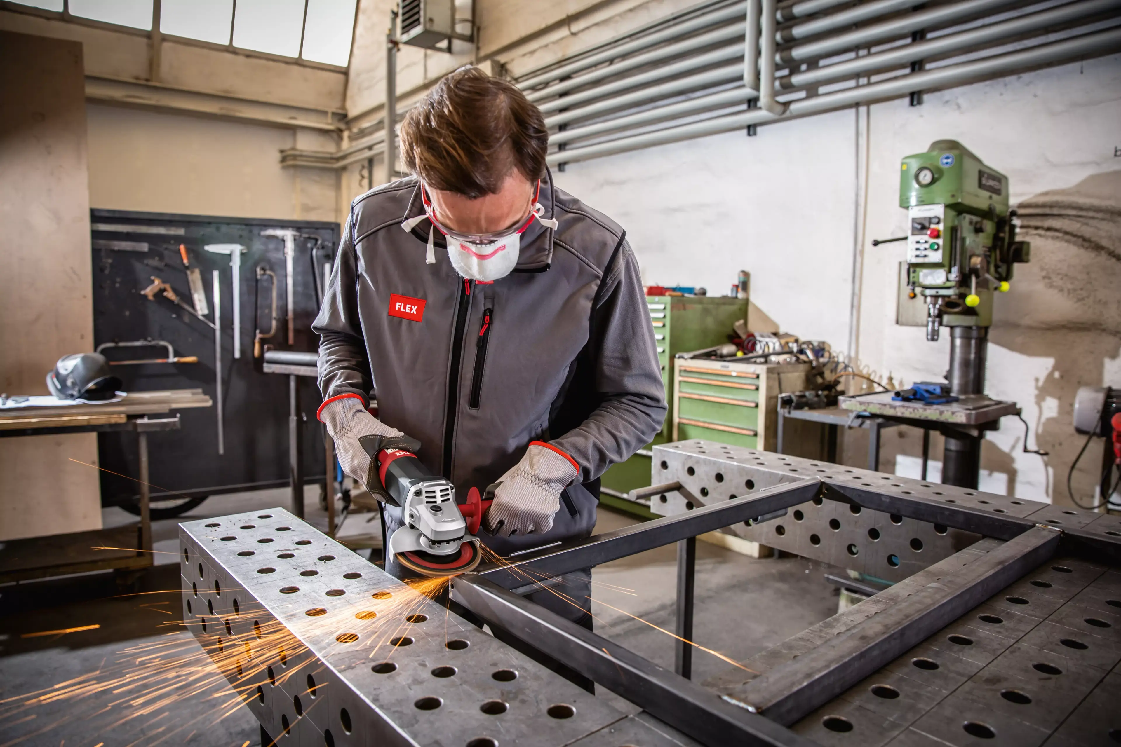 FLEX L 12-11 125, Úhlová bruska 1200 Wattů, univerzálně použitelná, 125 mm