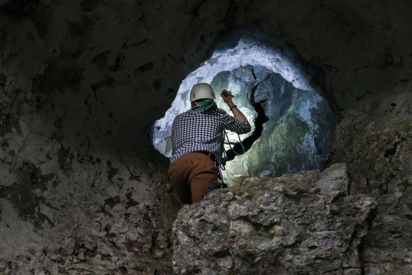 Brennenstuhl dobíjecí svítilna LED LuxPremium TL 410 A, ruční svítilna s jasnou diodou LED 400 lm