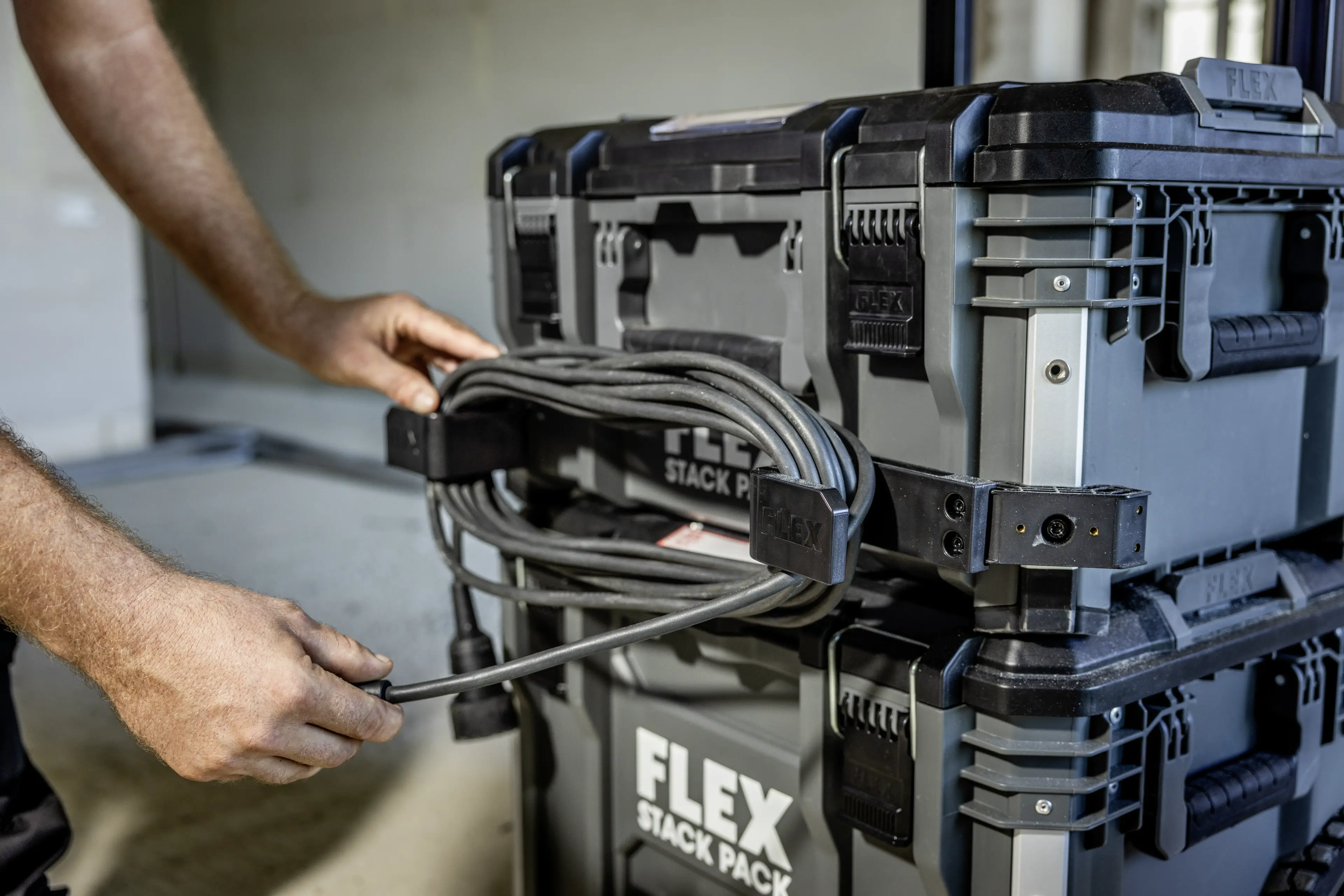 FLEX STACK PACK TKH SP KW, Držák na navíjení kabelu