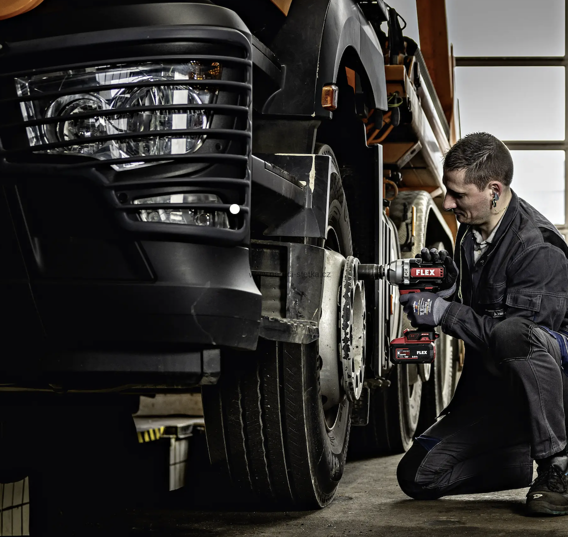 Akční sada - FLEX IW 1/2" 1500 18-EC/5.0 Set, Rázový utahovák 1/2, 2000Nm + FLEX L 125 18.0-EC LD/5.0 Set, Aku úhlová bruska 18,0 V Light Duty, 125 mm