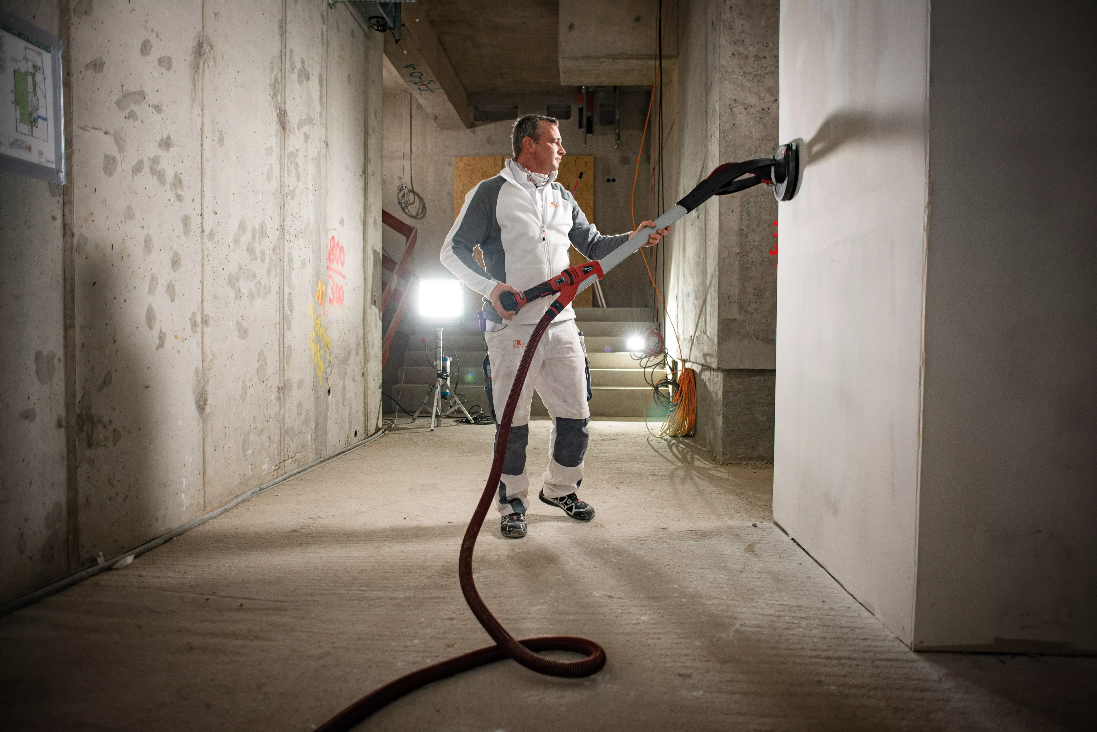 FLEX GE MH 18.0-EC/5.0 Set+MH-X, Aku-bruska na stěny a stropy Giraffe® se systémem výměnných brusných hlav 18,0 V