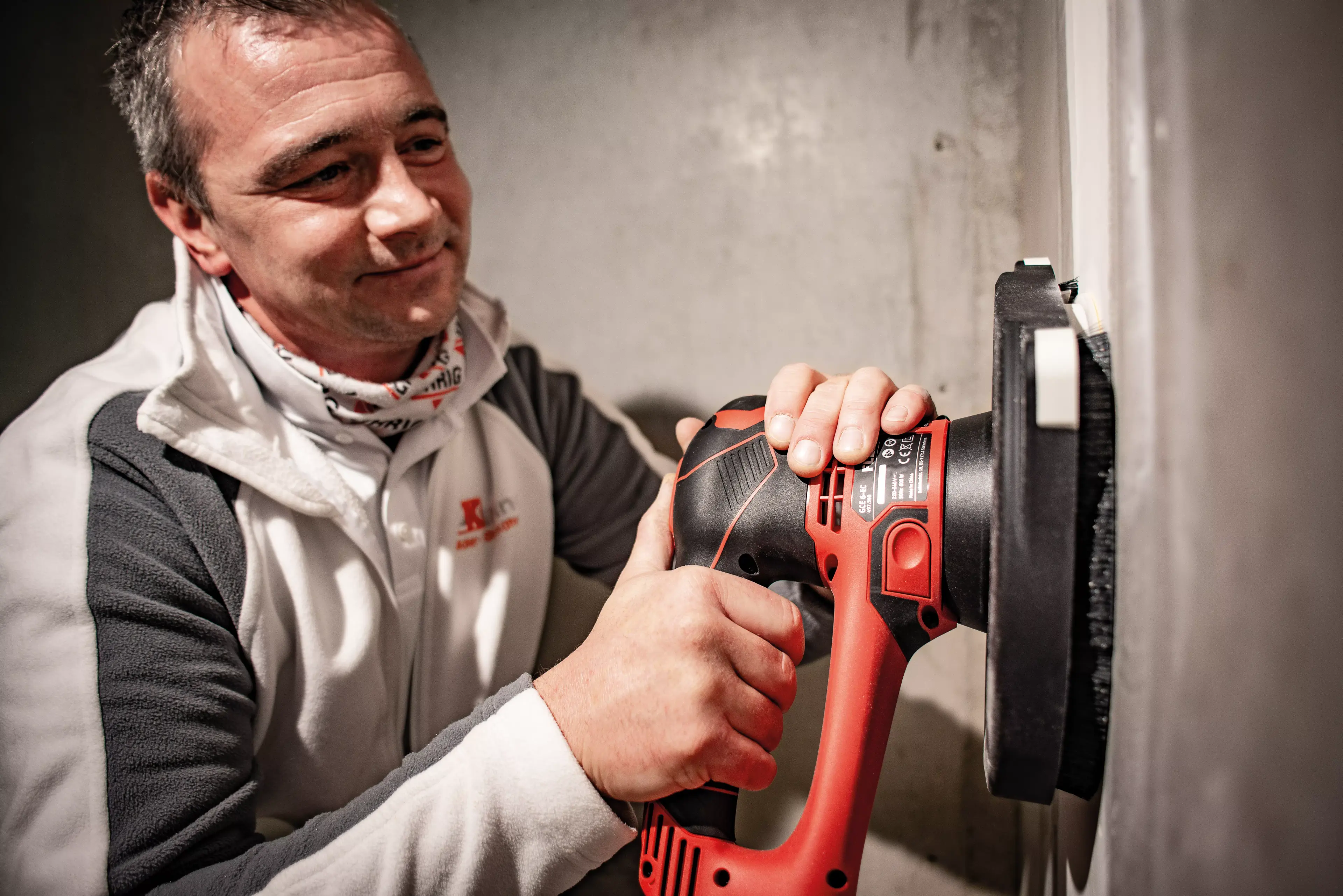 FLEX GCE 6-EC Kit MH-R, Bruska na stěny a stropy Handy-žirafa se systémem výměnných brusných hlav