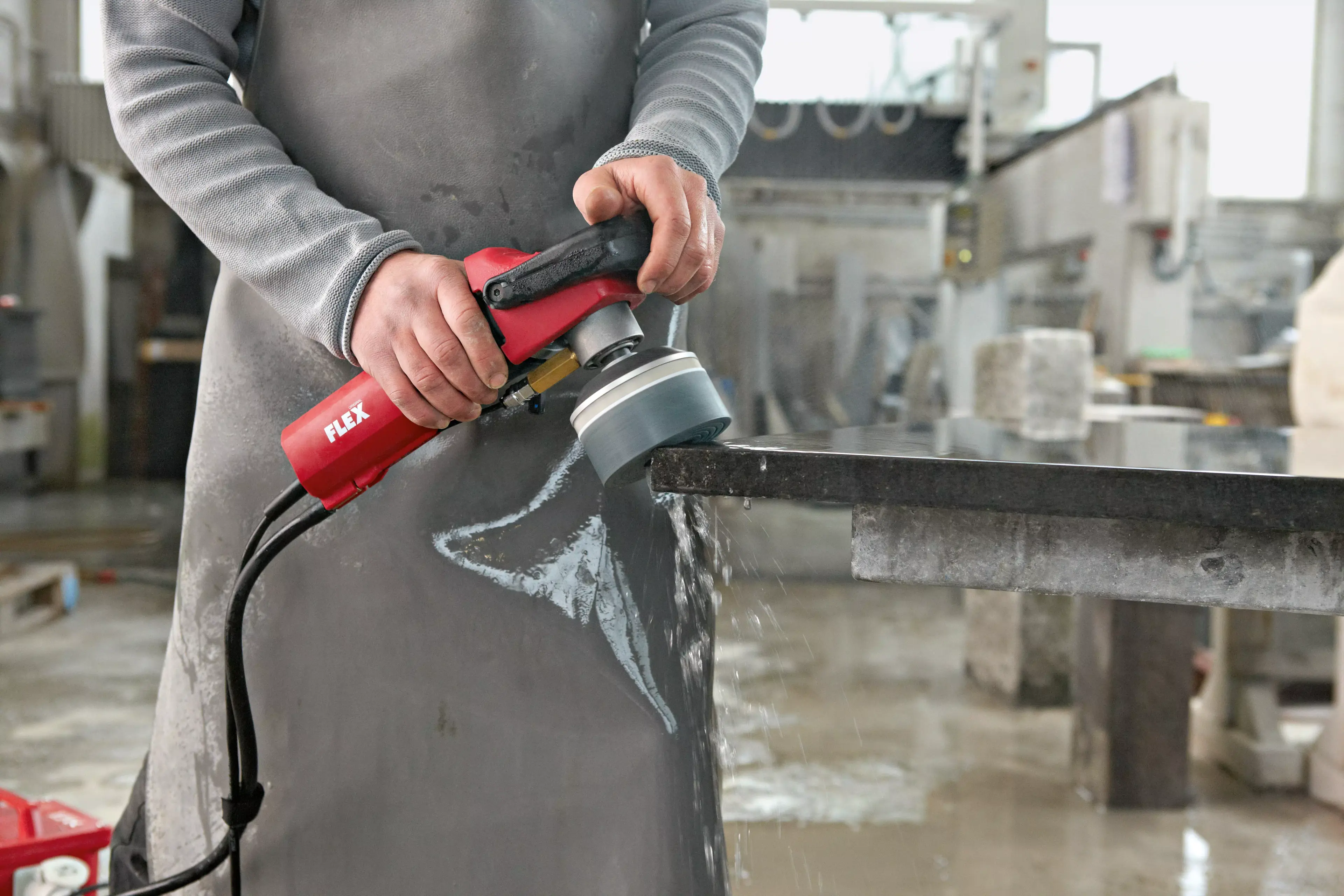 FLEX LE 12-3 100 WET, 1150 W leštička za mokra s variabilními otáčkami a zástrčkou pro děl. trafo,115mm