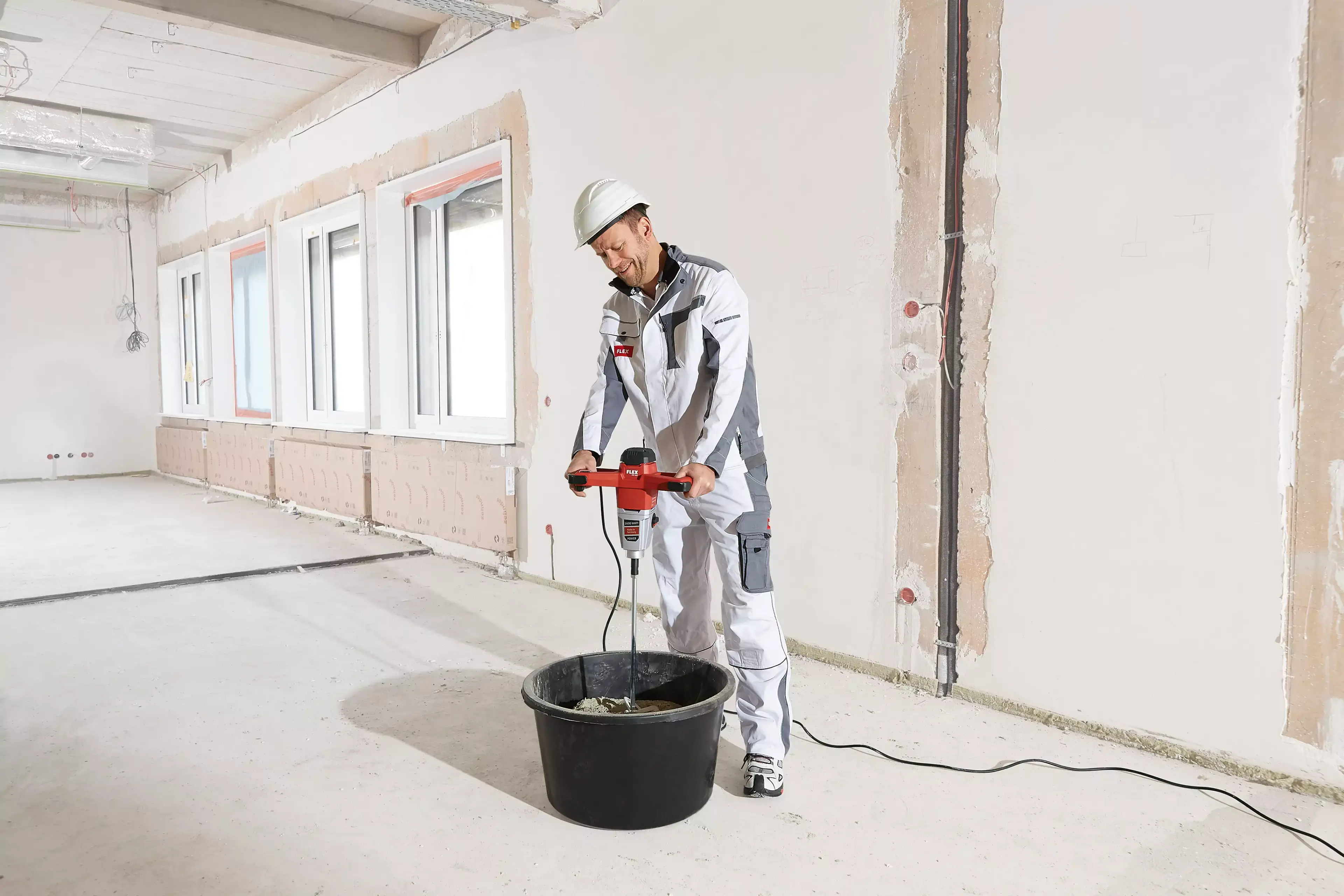 FLEX MXE 1602 + WR2 160, 1600 Wattů 2-rychlostní míchadlo s 3-stupňovým regulátorem otáček