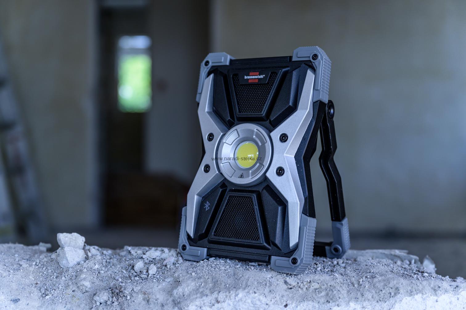 Brennenstuhl mobilní LED dobíjecí reflektor RUFUS 3010 MA s Bluetooth reproduktorem