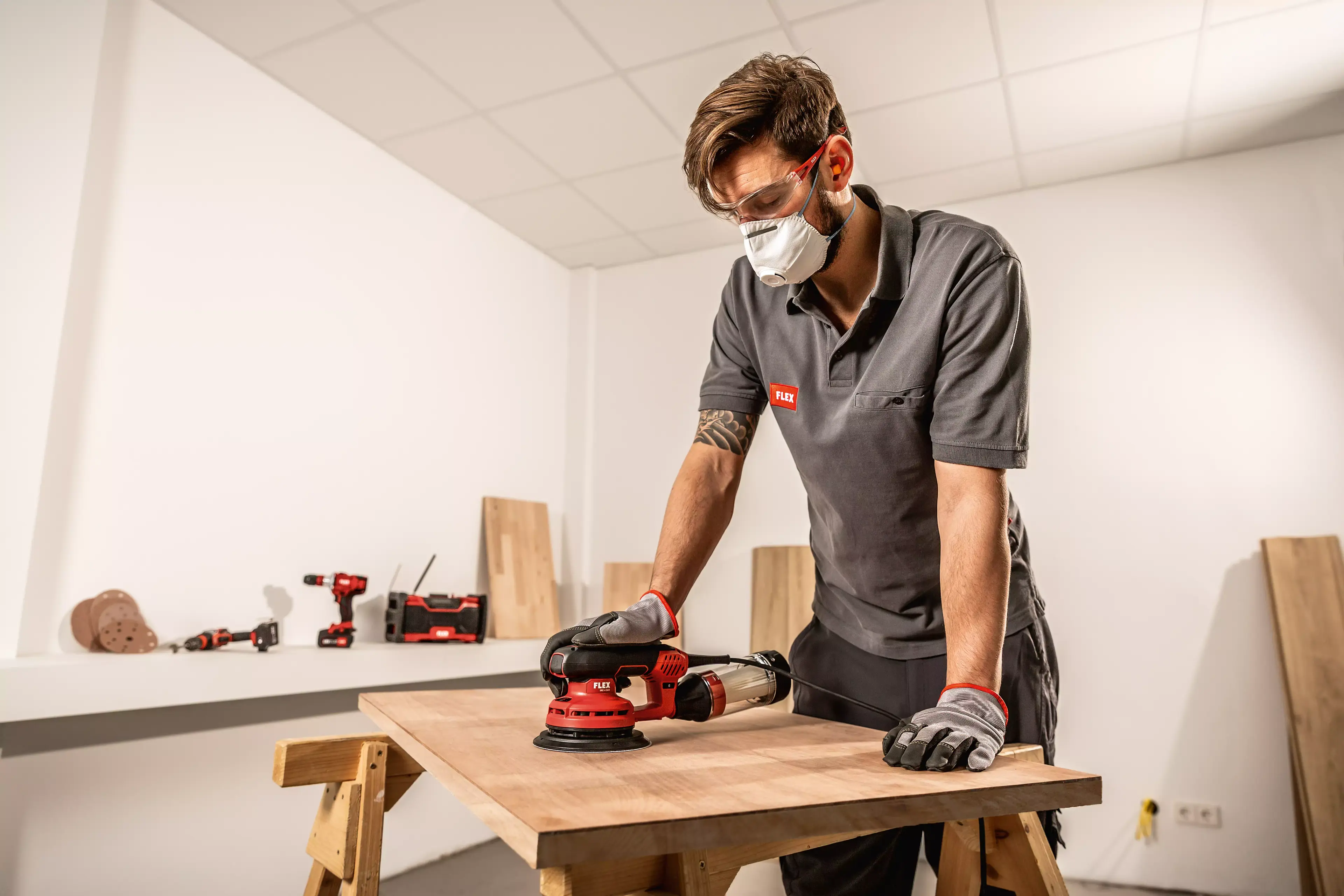 FLEX ORE 5-150 EC Výkonná excentrická bruska s regulací otáček 150 mm