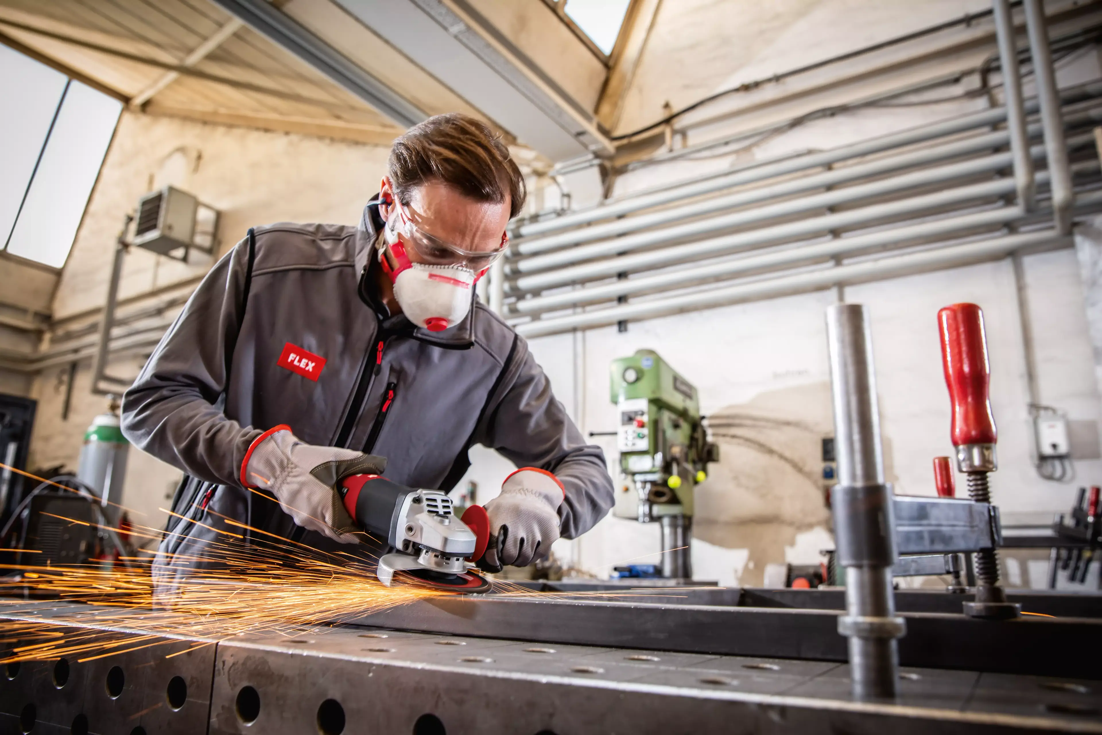 FLEX L 12-11 125, Úhlová bruska 1200 Wattů, univerzálně použitelná, 125 mm