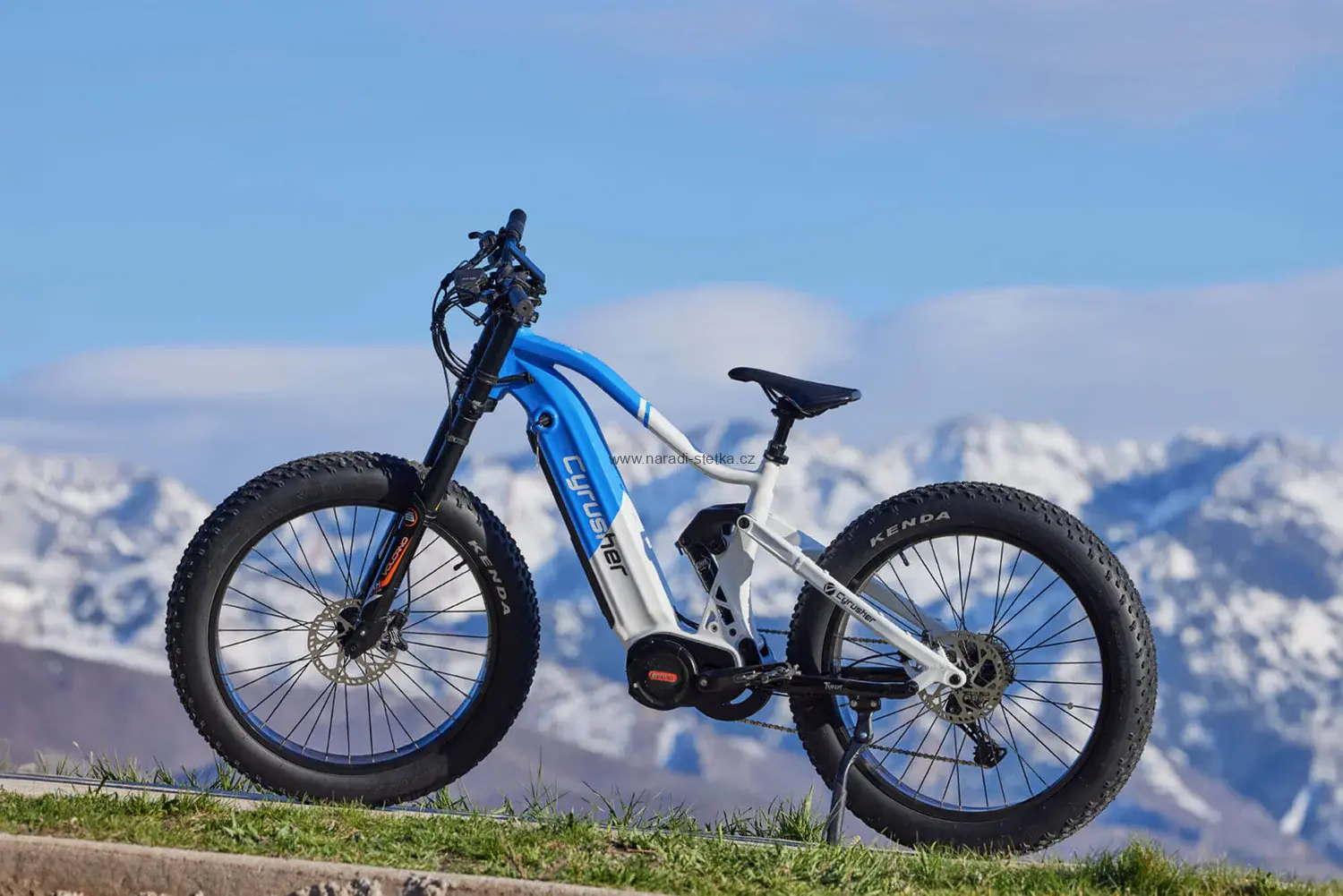 Cyrusher Trident celoodpružené horské elektrokolo Fatbike se středním pohonem modré