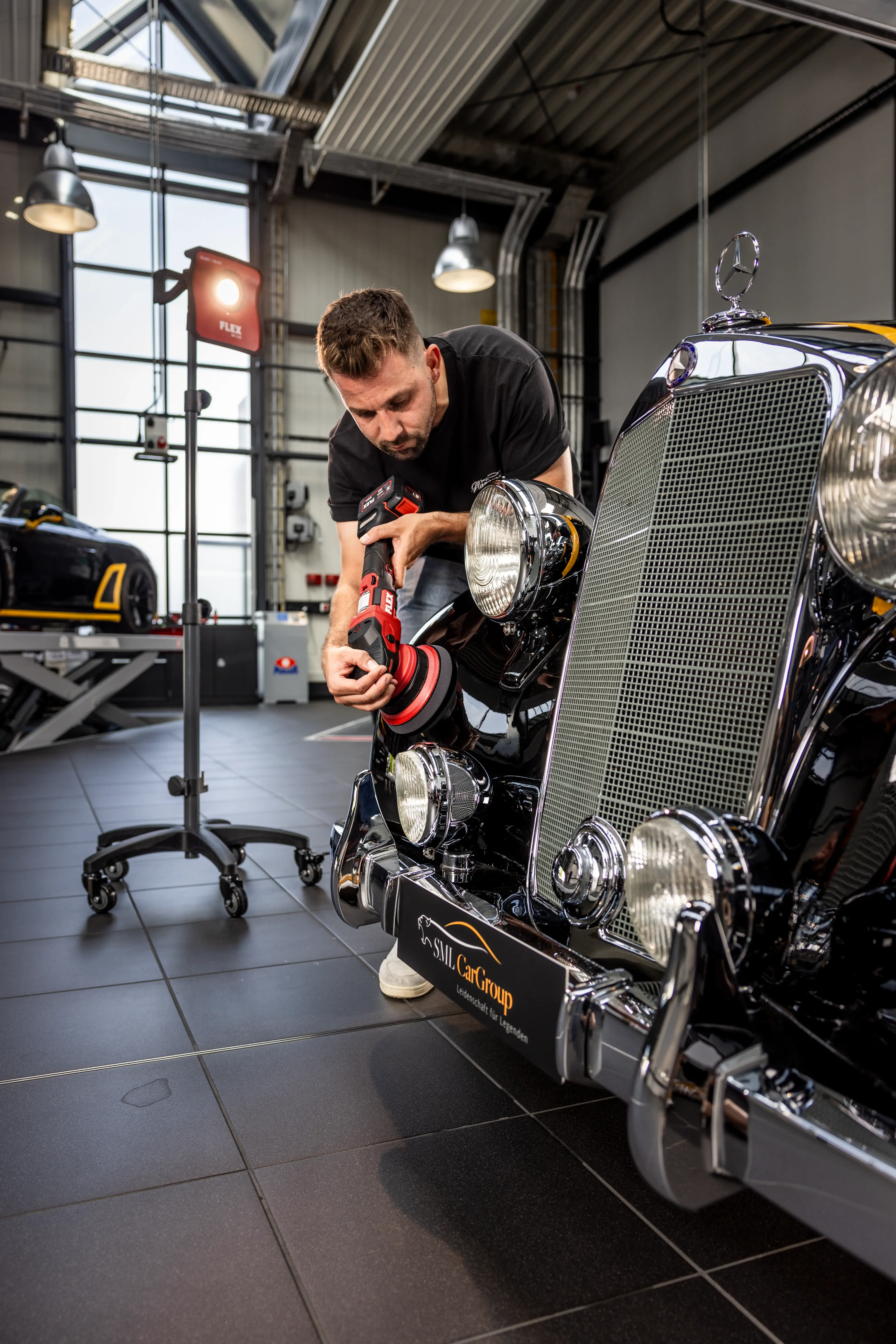 FLEX XFE 2 15 150 18-EC C, Akumulátorová excentrická leštička s volným pohybem 18 V