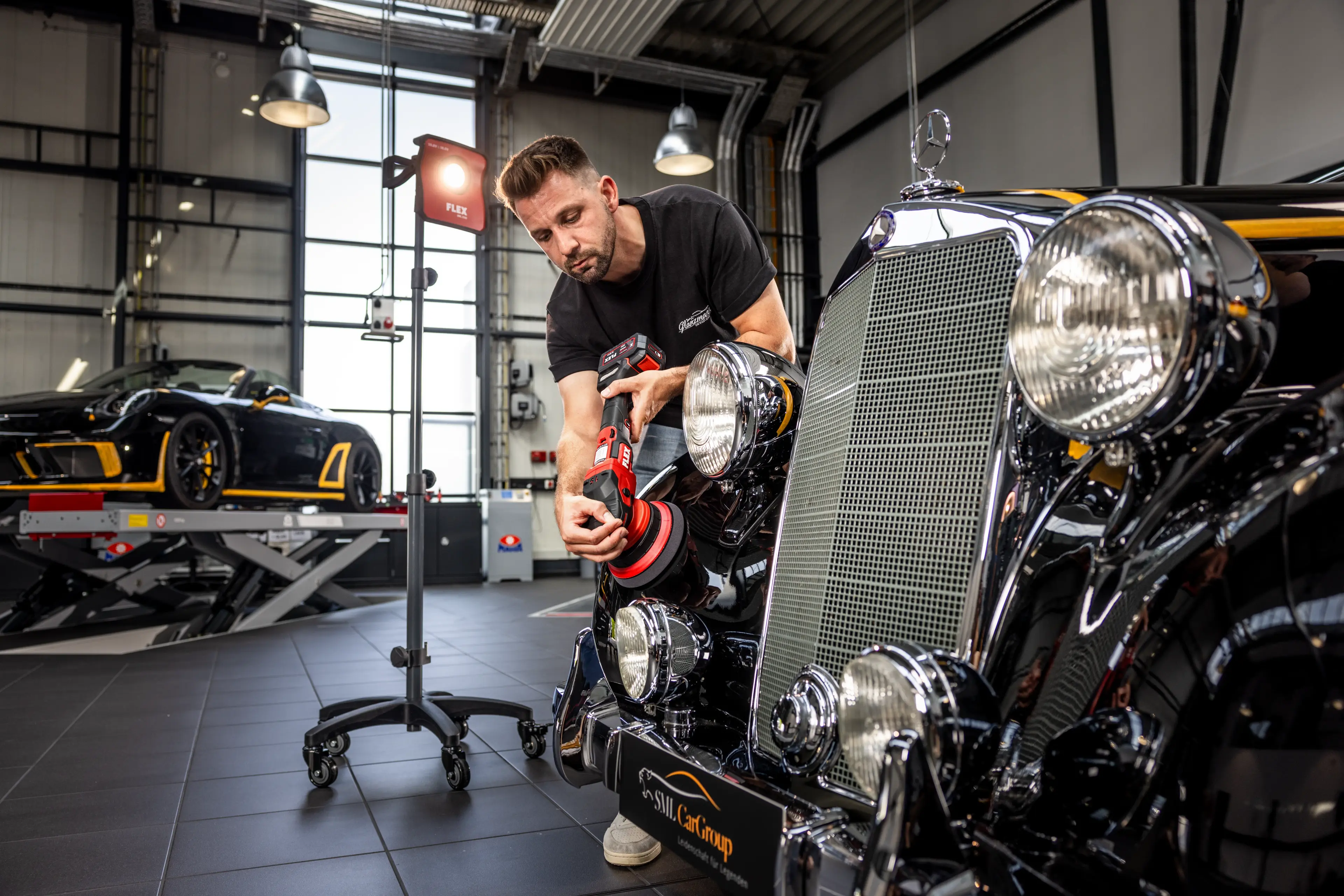 FLEX XFE 2 15 150 18-EC Set, Akumulátorová excentrická leštička s volným pohybem 18 V