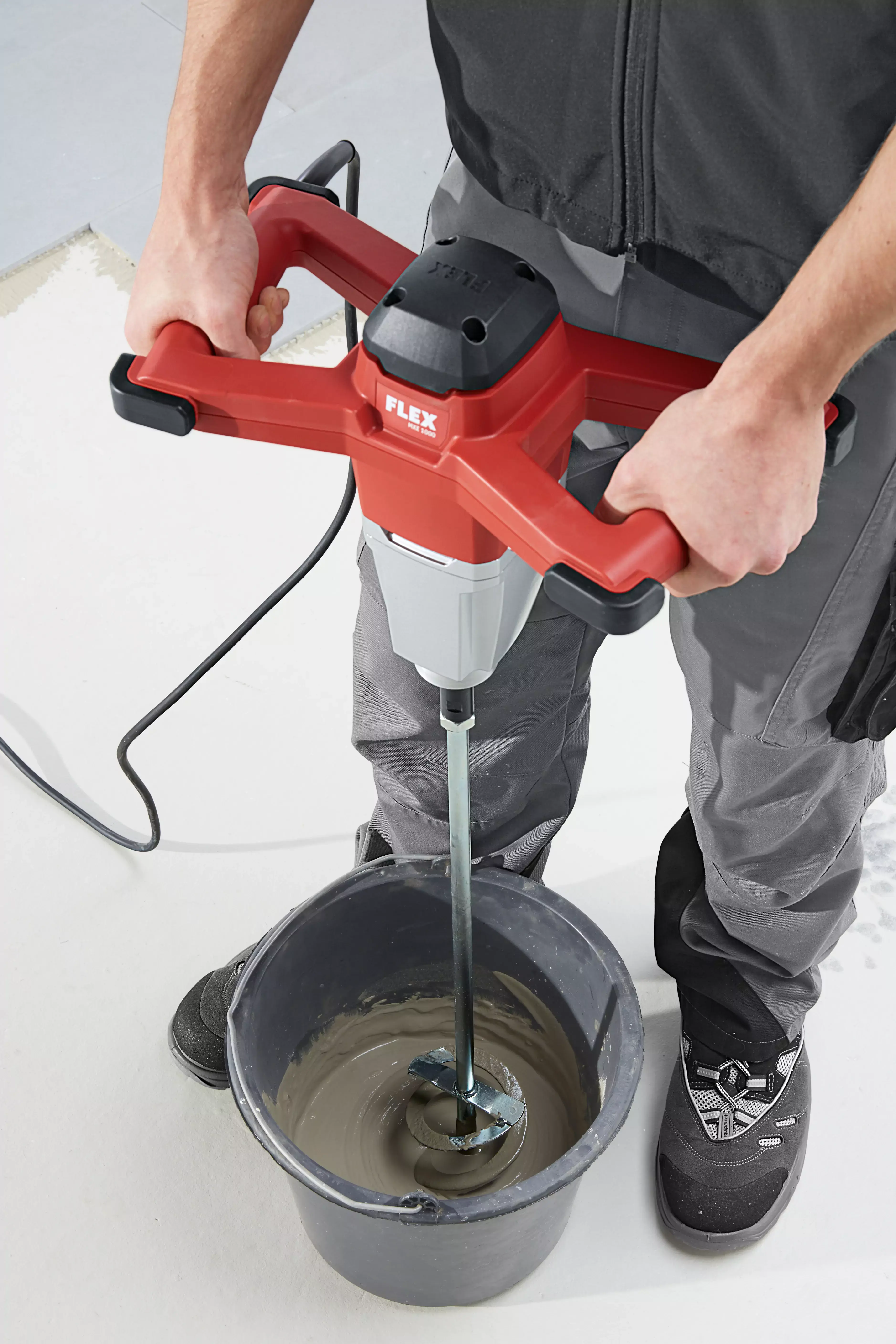 FLEX MXE 1000 + WR2 120, 1010 Wattů 1-rychlostní míchadlo s regulací ve spínači