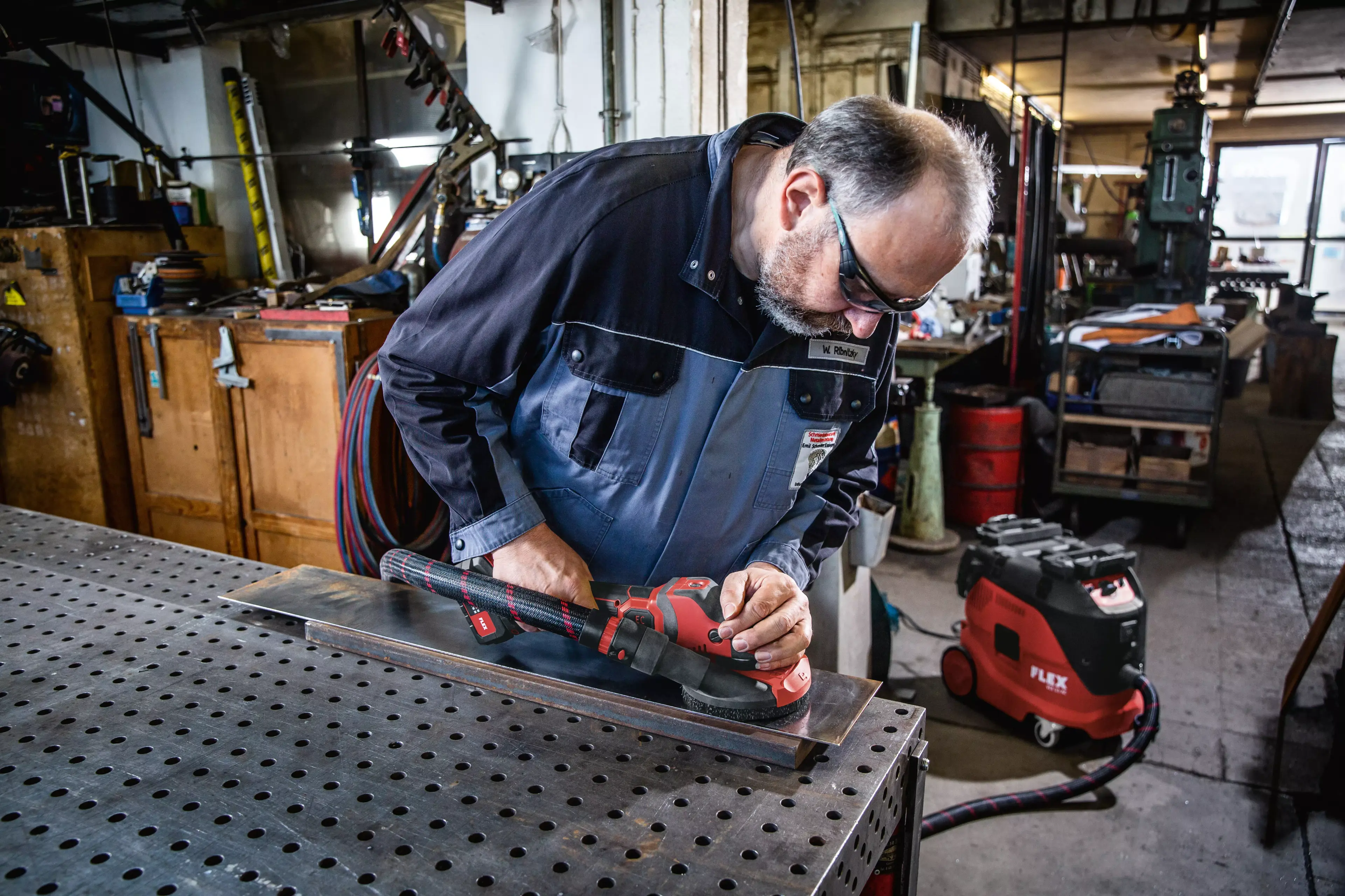 FLEX SE 125 18.0-EC, Aku-SUPRAFLEX 18,0 V, speciální bruska na broušení lakovaných povrchů, dřeva, kamene a kovů