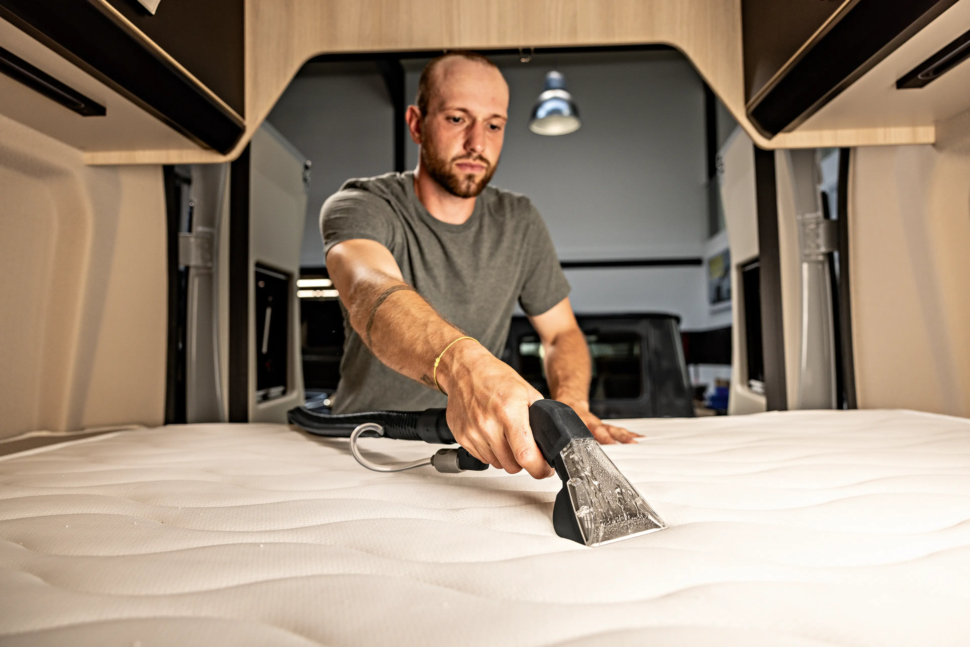FLEX VC-SE 9 2x18 Aku tepovač a extrakční čistič 2× 18 V