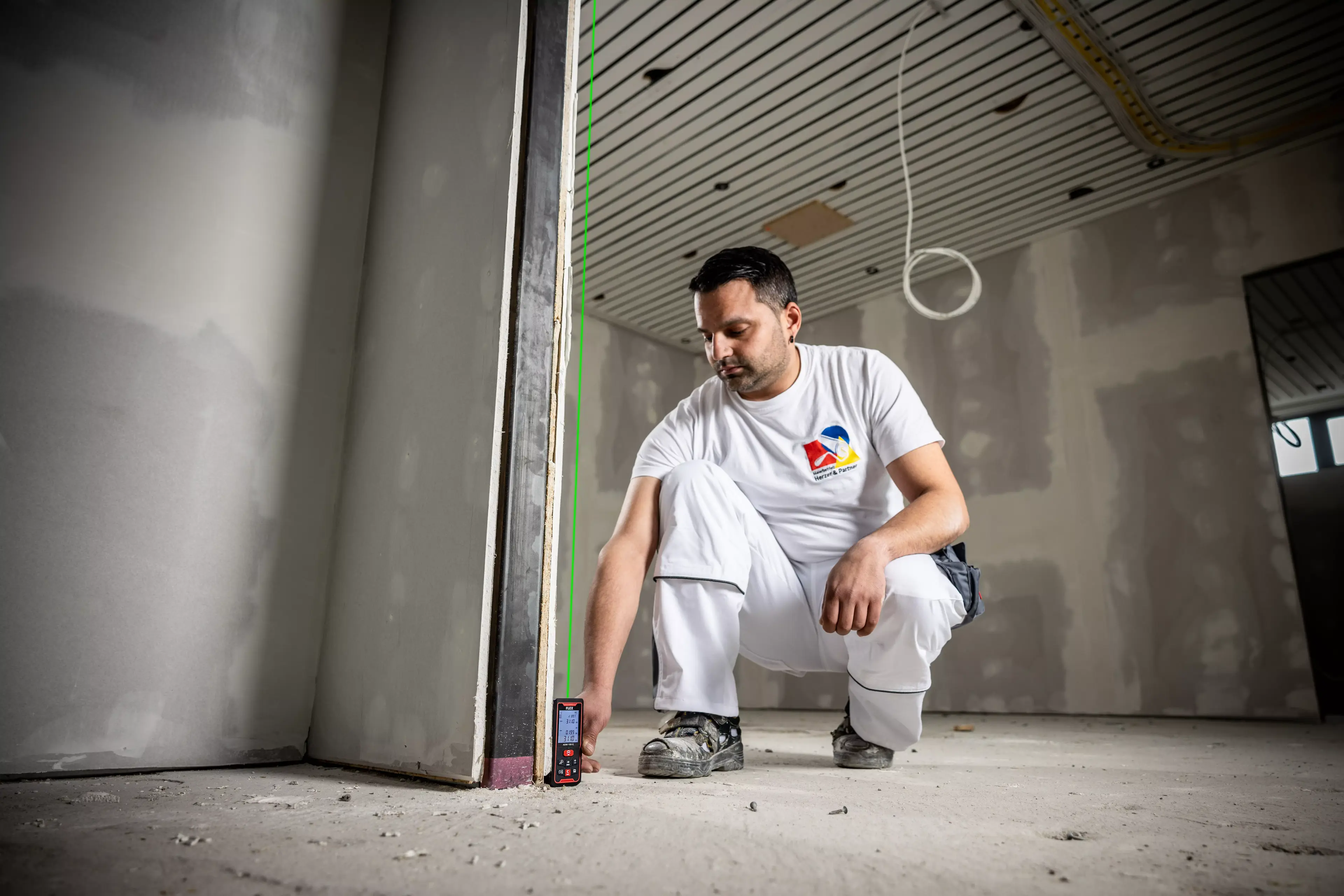 FLEX ADM 100 G, Laserový měřič vzdáleností