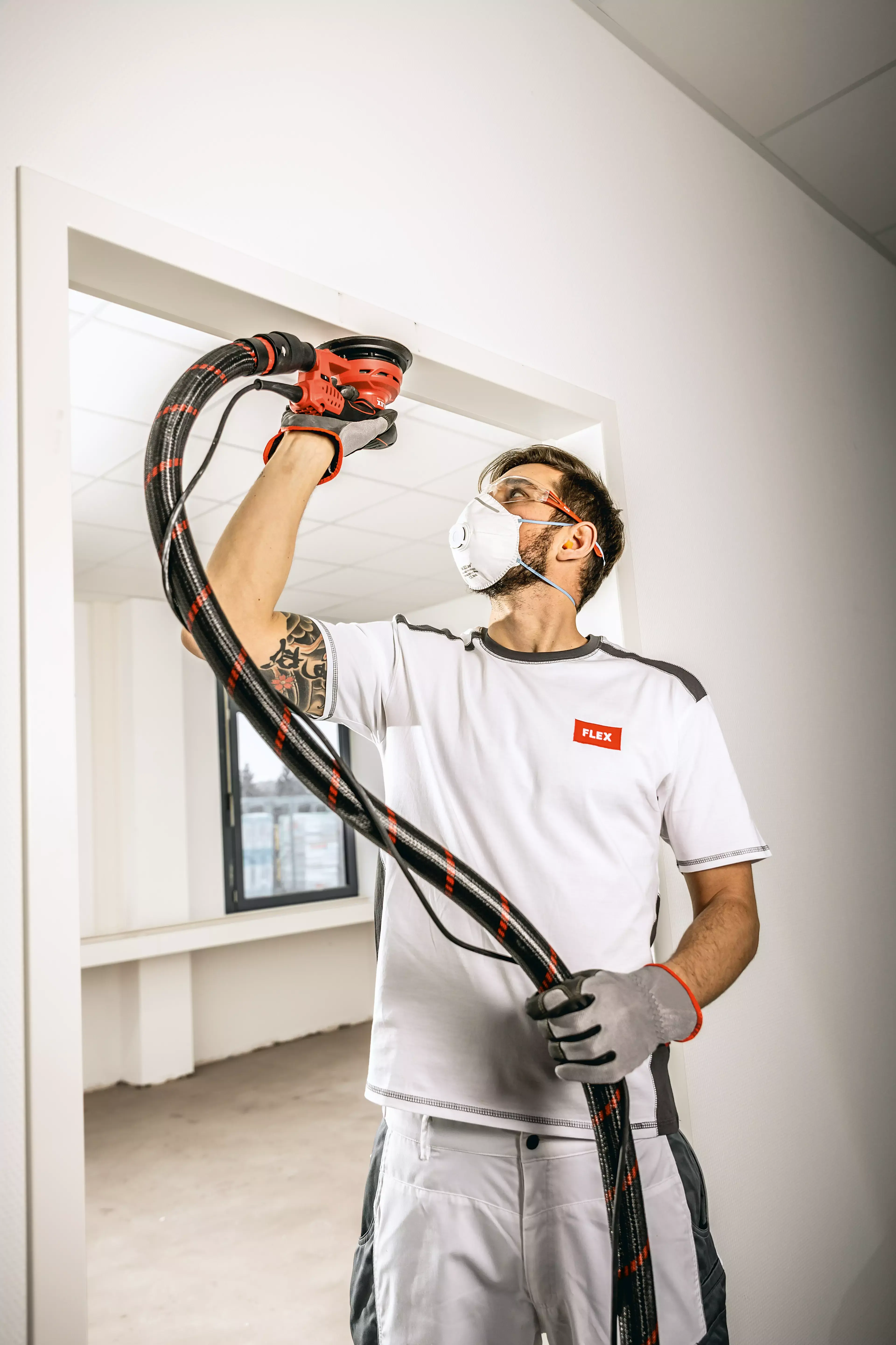 FLEX ORE 5-150 EC Výkonná excentrická bruska s regulací otáček 150 mm