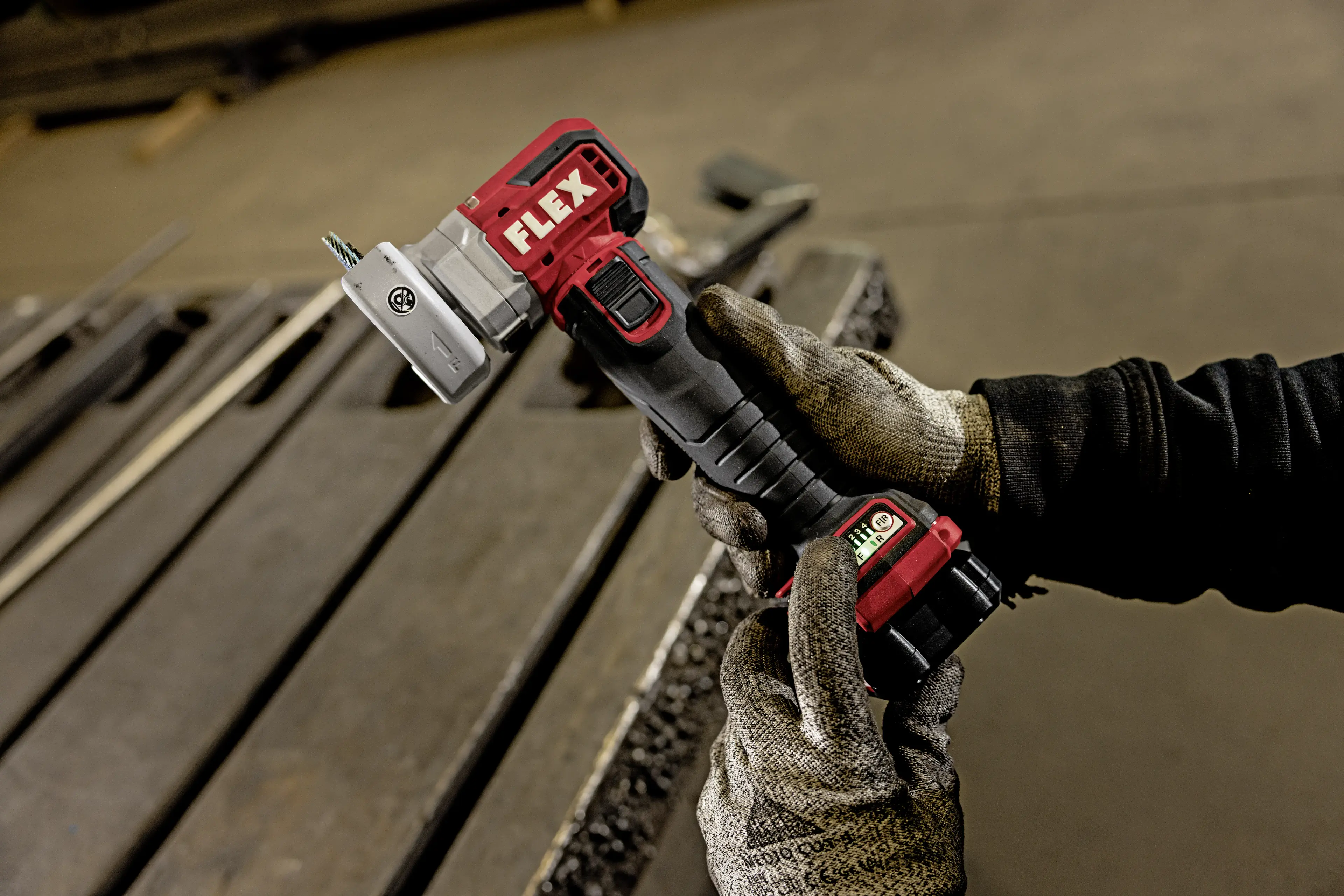 FLEX LBE 76 12-EC Set, Aku úhlová minibruska 12 V, LBE 76 12-EC Set