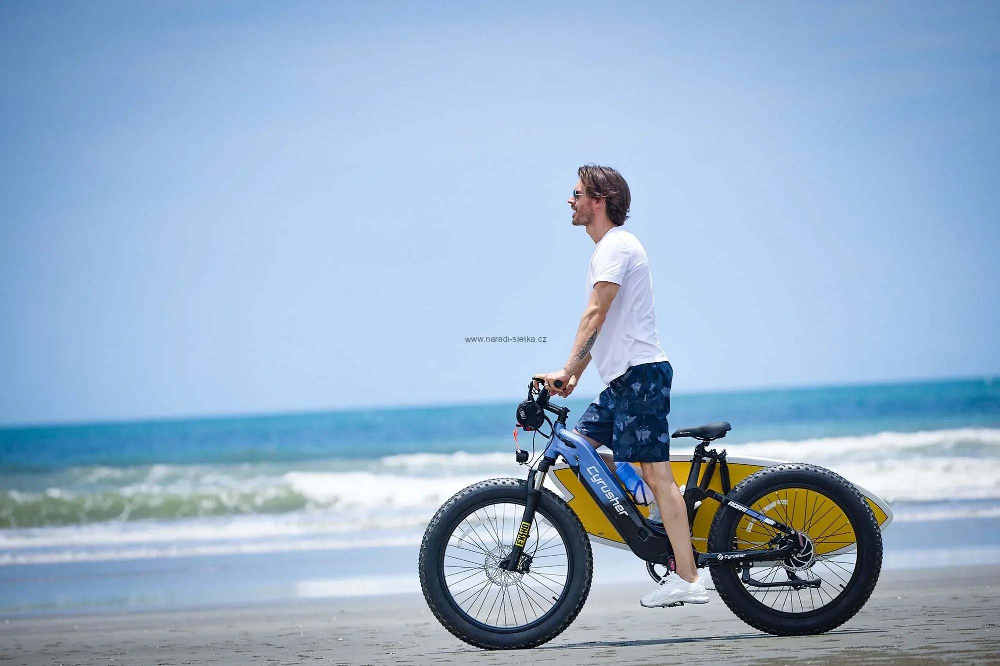 Cyrusher Roam celoodpružené elektrokolo s nízkým nástupem modré