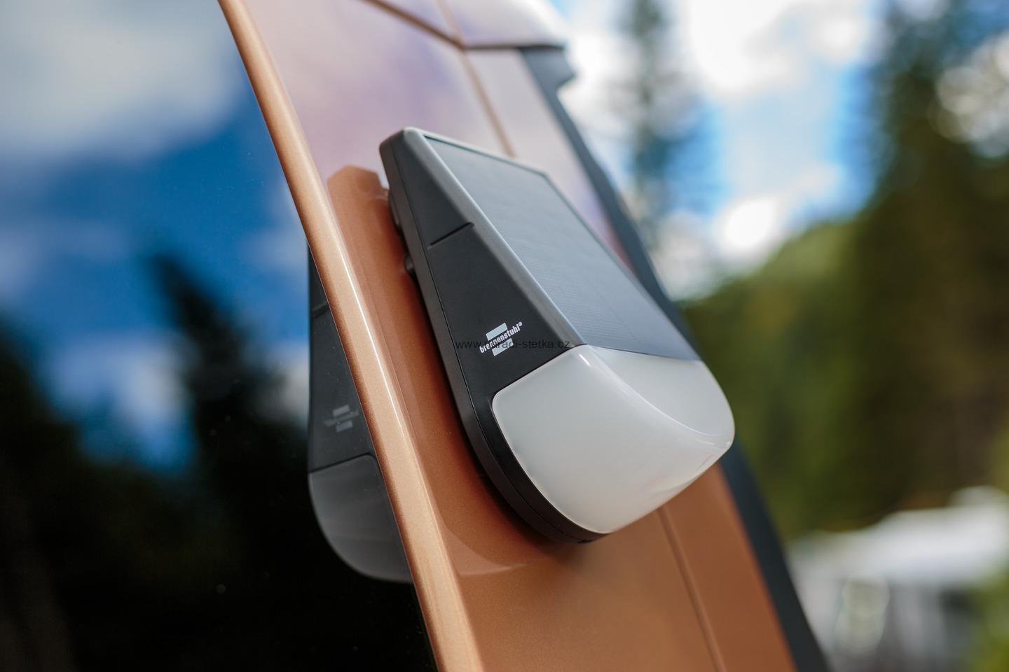 Brennenstuhl světlo do markýzy pro obytné vozy a karavany - Nabíjecí solární venkovní LED lampa KL 300 AS 250 lm, USB C, senzor