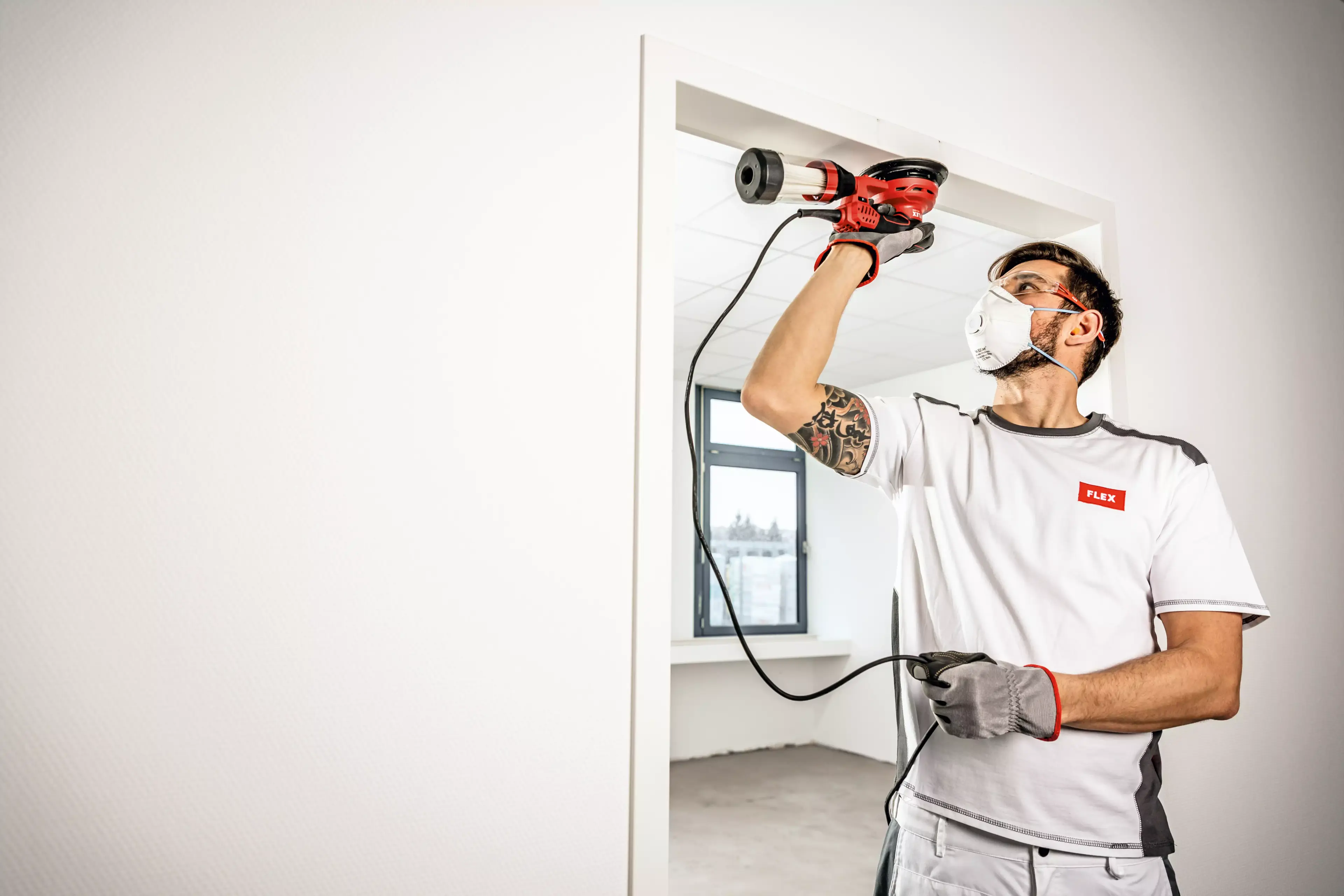 FLEX ORE 3-150 EC Výkonná excentrická bruska s regulací otáček 150 mm