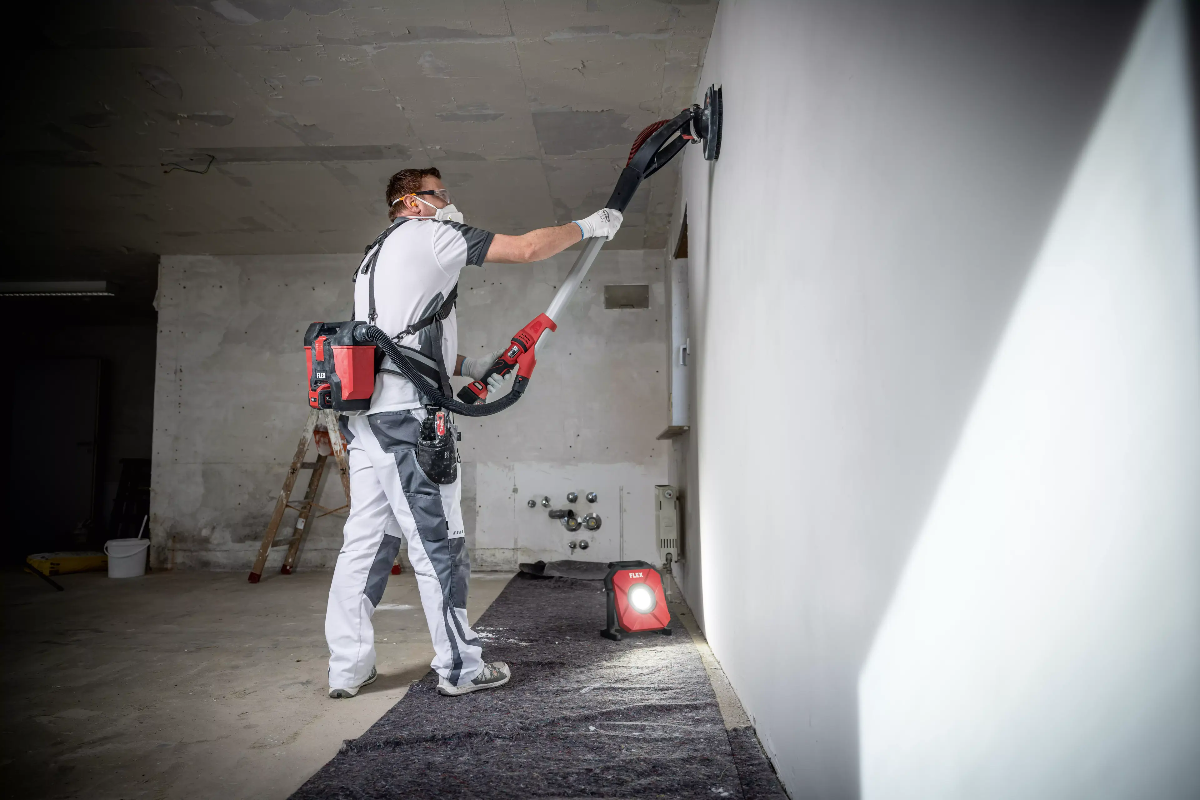 FLEX VC 2 L MC Hip 18.0-EC Kompaktní aku vysavač 1,5 l třída L