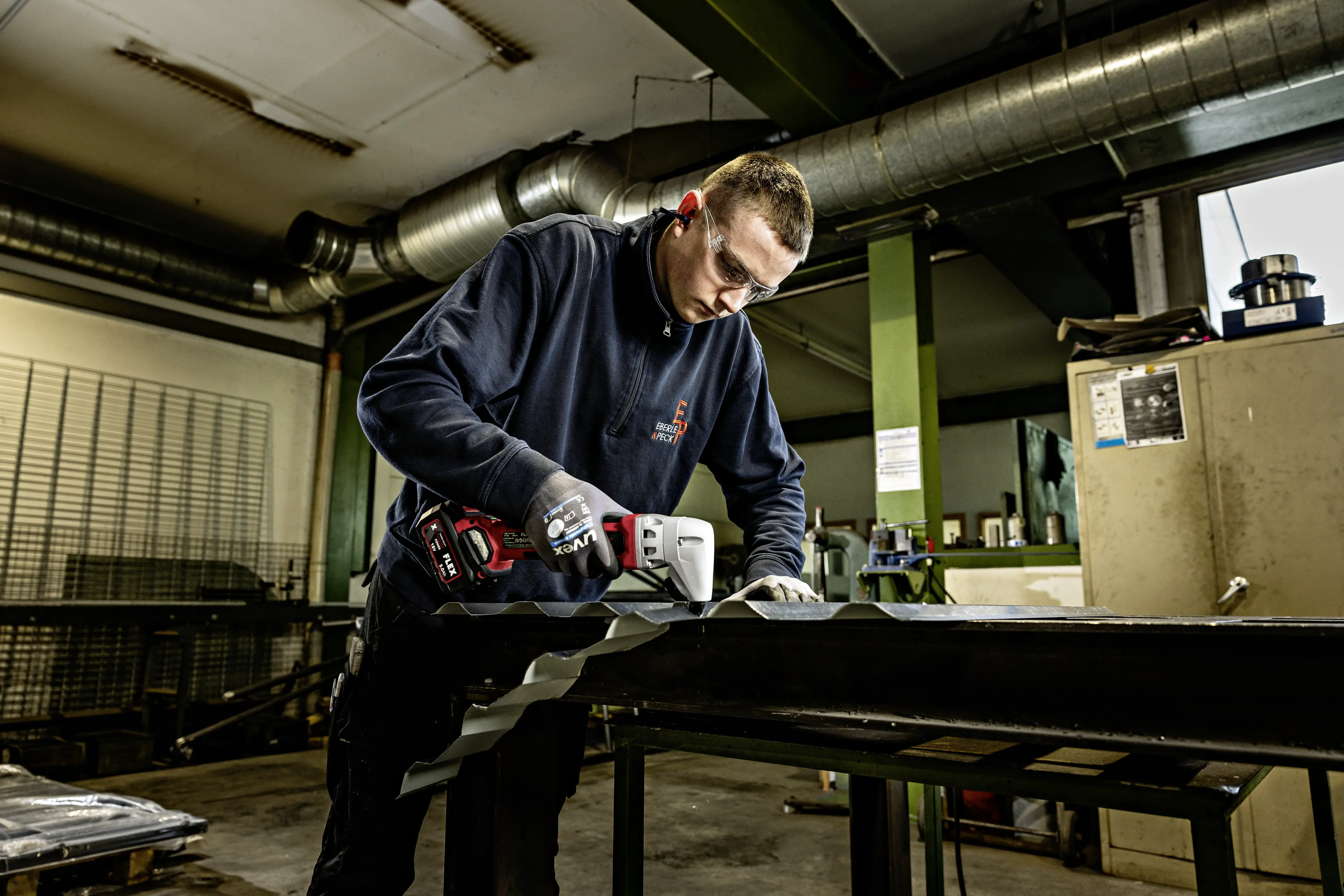 FLEX KNE 16 18.0-EC C, Akumulátorový prostřihovač 18 V