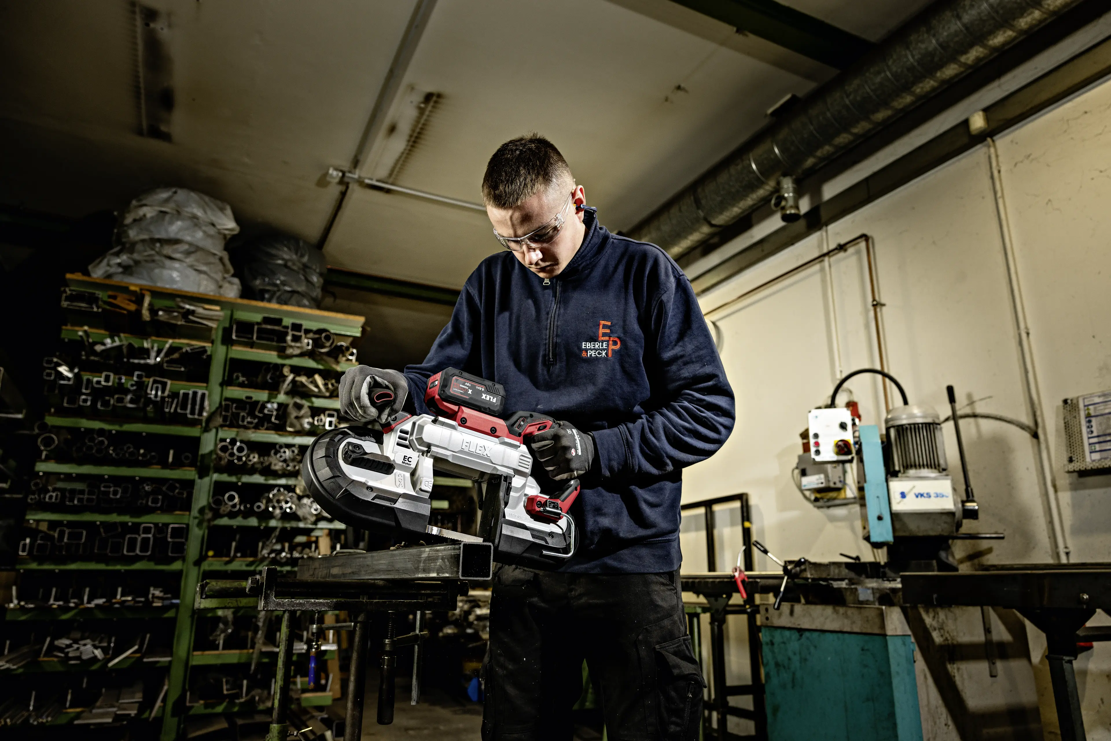 FLEX SBE 127 18-EC Akumulátorová pásová pila 18 V