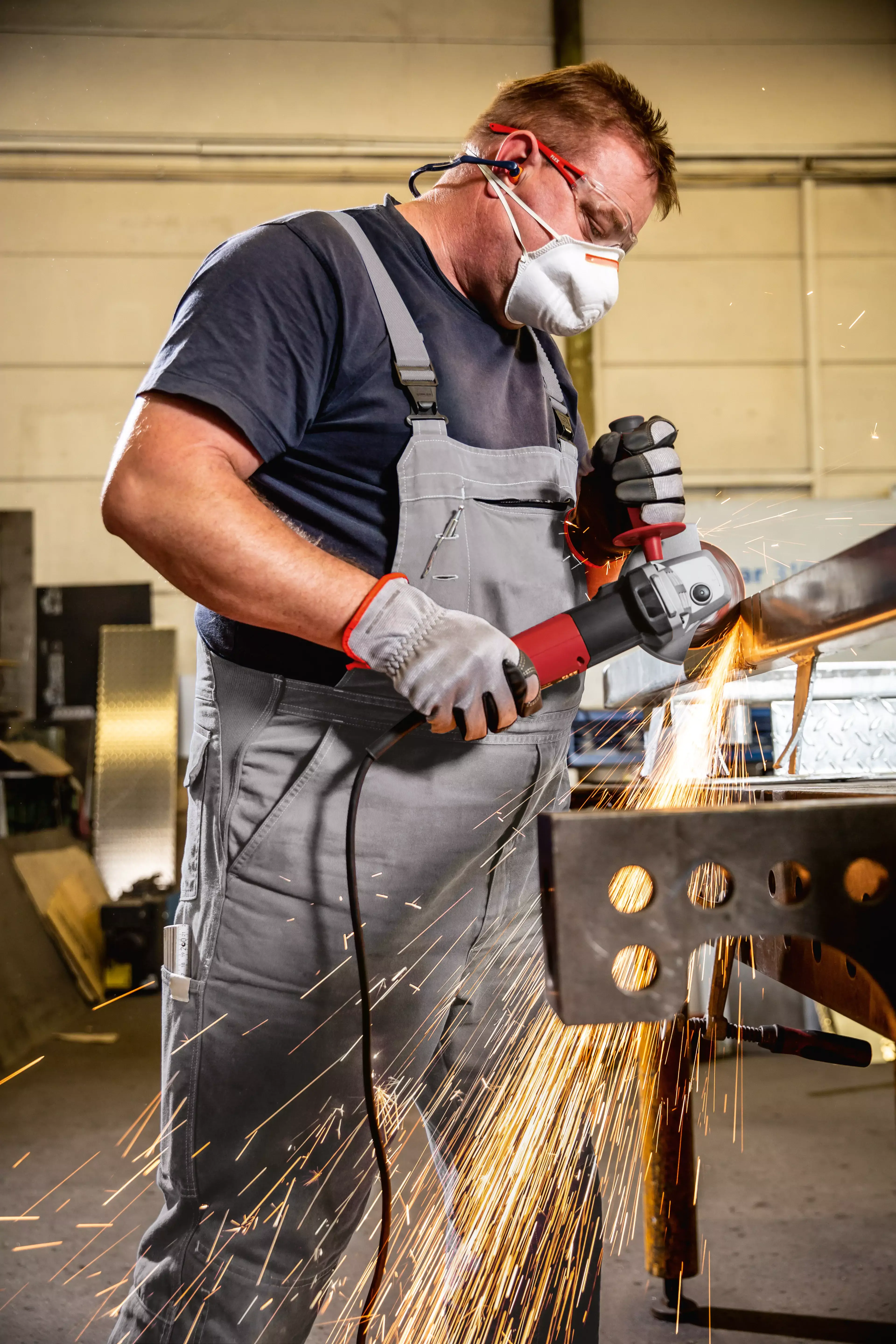 FLEX L 13-10 125-EC 1300 Wattů úhlová bruska s bezuhlíkovým motorem 125 mm